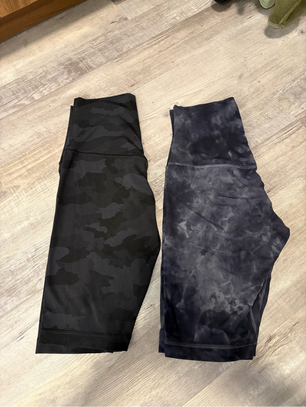 lululemon athletica Women’s Bike Shorts — Black & Dark Navy Tie-Dye